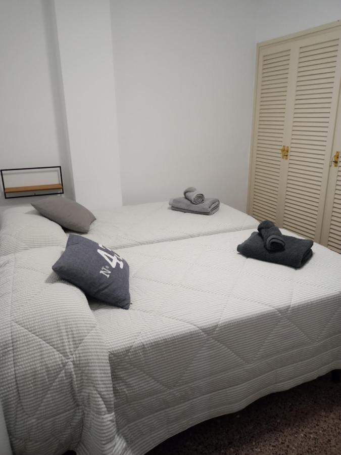 Апартаменты Apartament Edifici Simbat A 150M De La Platja Паламос Экстерьер фото