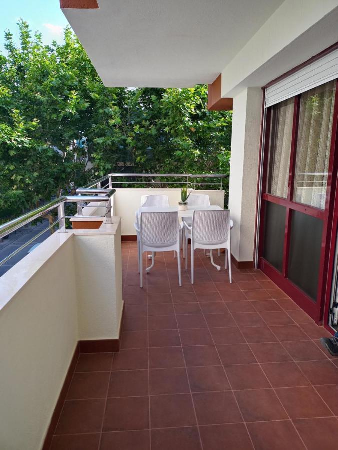 Апартаменты Apartament Edifici Simbat A 150M De La Platja Паламос Экстерьер фото